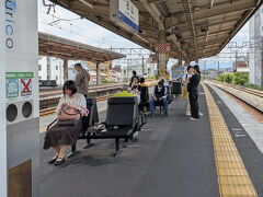 11：28、ホームに下りる。