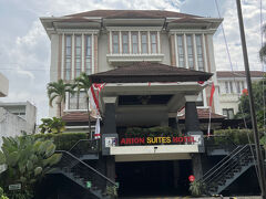 今夜の宿。
アリオンスイーツホテル。
駅から徒歩圏。