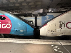 定刻より１分早い21:48、パリ・モンパルナス駅に到着しました。