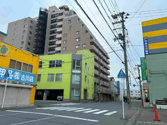 お世話になったホテルからタクシーで新青森駅へ。