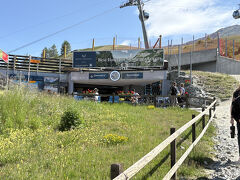 10:50

Sunneggaのケーブルカー駅に到着。
