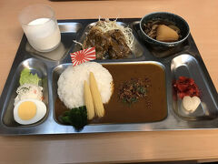 鉄板の「テッパンカレー」。
多くの人がこれを頼んでいた。