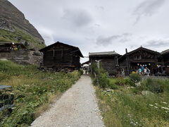 13:40

Zumttの街？村？に入ってきました～。