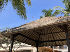 朝食はメインレストラン【SUKU】へ
アウトサイドで食事をする事は無かったけれど
素敵な東屋でもいただけます