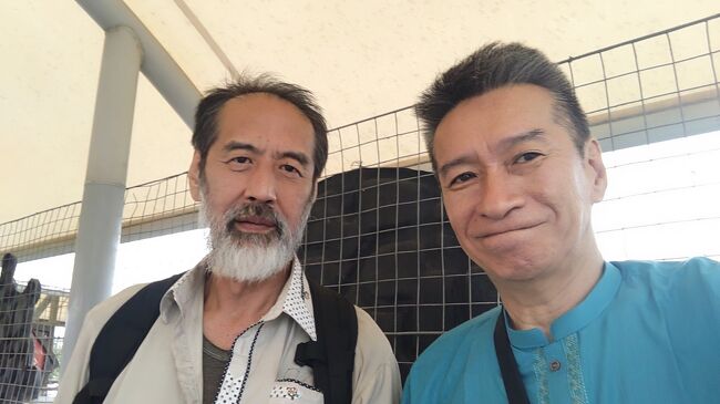 我々は　カラチ へ　向かっていた<br />今回 の　アフガニスタン　ミッション の ひとつ<br /><br />最後 なる　最高 の<br />ディープ　な　街　カラチ へ