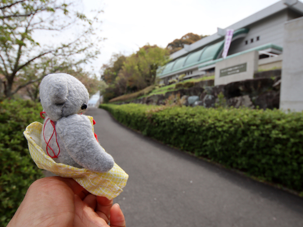 さて、見学はこれでおしまい。<br />考古館を出たのが、10時30分。