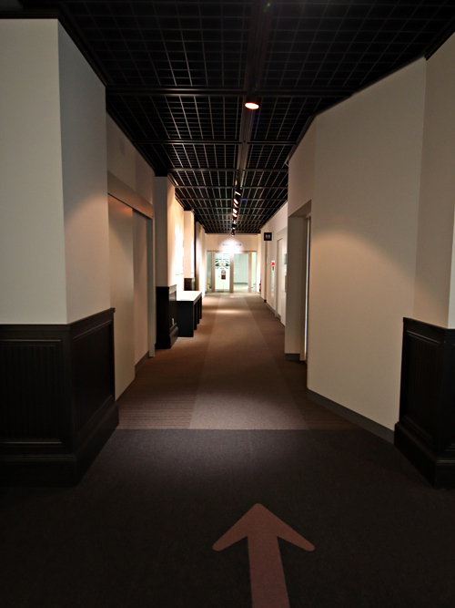 これで展示を見終わった。<br />疲れたから休憩しよう。<br />…と思ったら、まだ先がありました（@@;)