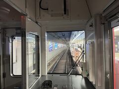 かぶりつきます～。

終点の羽田に到着～