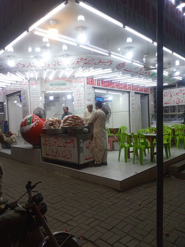 隊長は<br />スイーツが　　好きだ