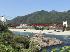 国内最古のつり橋とか。
綺麗ですし、作り直したかな。