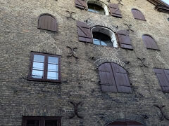 Form/Design Centerの裏側。