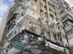 ビル群の観察でテンション上がります。