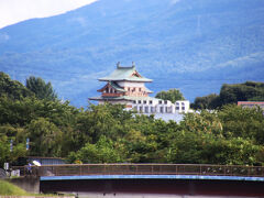 遊覧船から観える高島城