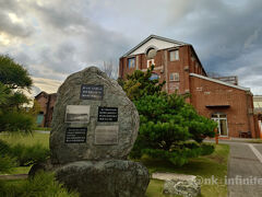 カネボウの工場があったみたい。
倉庫は取り壊しされず、うまく活用されて残っていますね。