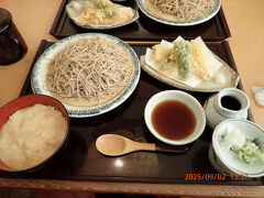 お昼は川中島古戦場史跡公園内にある「横綱」さんでお蕎麦の定食をいただきました。エアコン故障中だったので、お蕎麦の味より暑かった記憶の方が強いです。