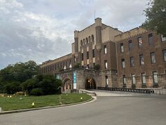 途中ハルカスの神農生活覗きつつ、ミライザ大阪城にやってきました。

ミライザ大阪城は、大阪府警本部や大阪市立博物館としても使われてきた建物で、いまはレストランやカフェなどが入っているみたいです。