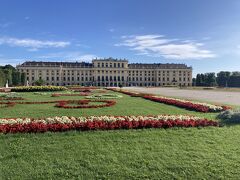 広大な庭園に素敵な花々、うっそうとした木々、全てが素晴らしい。