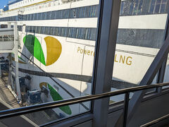 いよいよ船に入ります。
タリンよ、、、さようならです。