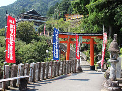 熊野那智大社に着きました。