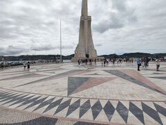見えてきました「発見のモニュメント」