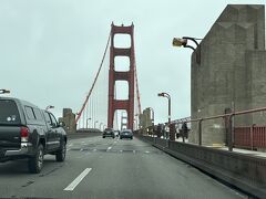 その後フィッシャーマンワーフをチラ見してゴールデンゲートブリッジを渡り、湾の北側に沿って