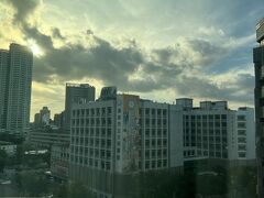 おはようございます。最終日の朝、今日もお天気の心配はなさそうです。
朝食を食べに行きましょう！