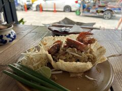 Pad Thai Kratong Thong by ama
パッタイが美味しい店でランチ