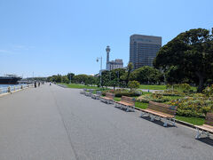 中華街から山下公園に移動してホテル方面へ散策しながら戻ります