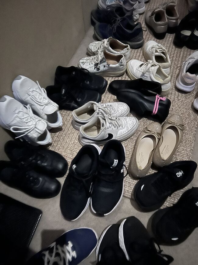 次の鑑賞エリアは靴を脱いで入る。