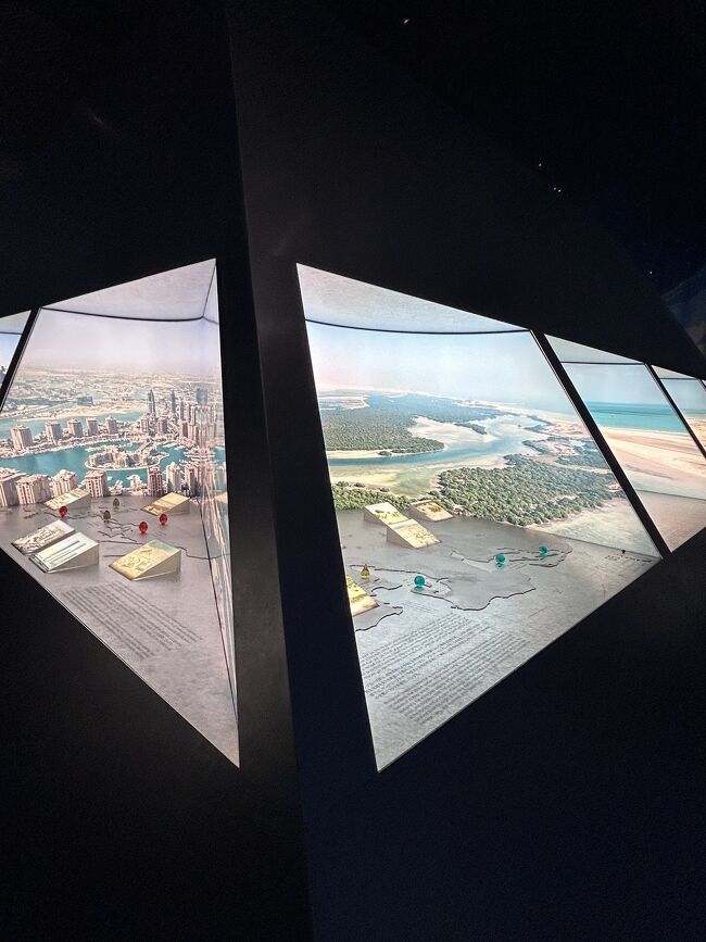 砂漠のイメージが強いカタールだけど、海と砂漠と近代化を前面に押し出して国の魅力をアピール。