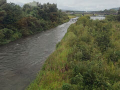 大谷川を越えるよ。