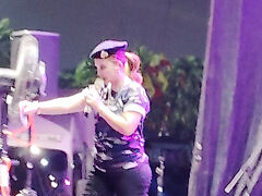 モナスの夜開館かどうかを確認のため、モナス内をウロチョロ。複数の野外コンサート。