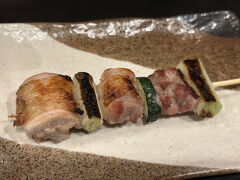 最後は焼き鳥。比内地鶏使用で美味しかった。