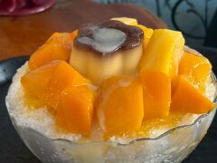 本当はお隣のお店が目当てだったんだけど
お休みでした（ ;  ; ）
どうやら台湾あるあるらしいデス
とはいえ、こちらのお店も大人気！
マンゴー盛り盛り！
105元よ～
500円で山盛りかき氷
しかもプリン乗せ笑
マンゴーは時期終わっちゃったけど
ちゃんと甘くて美味しかったです^ ^

ではではフェリー乗り場向かいましょ

最終日②へ続きます！
今日も有難う御座いました(´∀｀)