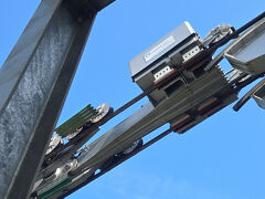 スキーやってると、こういうところ（握策器）を見ちゃう。
ドッペルマイヤー製だった。