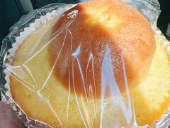 高知で忘れてはいけない帽子パン
発祥のお店　リンベル
今回は、ゆず餡の帽子パンを購入
帽子パン以外のパンもリーズナブルでした！
モーニングにもおすすめ