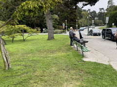 次に、またバスを使ってゴールデンゲートパークを散策に行きました。とても広い公園で全部は見られないので、日本庭園あたりだけ散策しました。