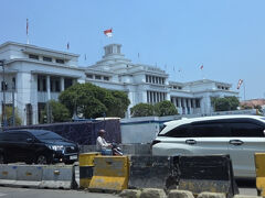 「マンディリ博物館」を横目に、、、