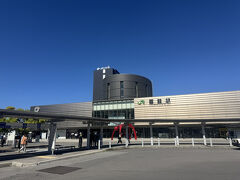 ＪＡＬで函館空港に到着。
空港バスで、函館駅に来ました。