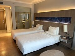 今回は北ジャカルタのコタ地区に近い
ノボテルマンガドゥガホテルに２泊宿泊
アーリーチェックインに60万ルピア追加で支払い