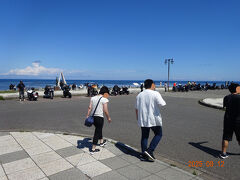 そして、日本最北端・宗谷岬に到着。
車も多いけどなんたってバイクが多い。
