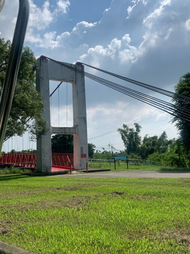 赤い橋もありました