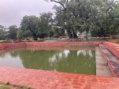 プスカリニ池
ゴータマ・シッタルダが生まれて生まれた時に体を洗ったとの言い伝えがある。寅さんでいえば柴又帝釈天のお水ということだろう。