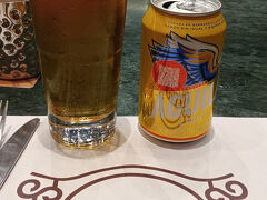 EL CORRAL
取りあえずコロンビア産のビールを注文すると缶ビールでした。