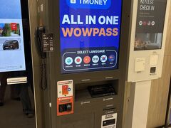 ソラゴ明洞ホテル&レジデンス
2泊　32,310円／2人
wowpassの機械もコンビニもカフェもご飯屋さんもあって便利
使い勝手の良い駅周辺で、お値段もお手頃なホテルでした
wowpassは
機械から購入すると5000ウォン
アプリから購入すると4500ウォン
チャージは日本円からすると手数料かかるけど、
ウォンは無料なので、両替してからチャージの方がお得かな
現金用意してから買うことにします


12時20分ごろにホテル到着
予約確認してもらってチェックインは15時からなので、荷物だけ預かってもらいました