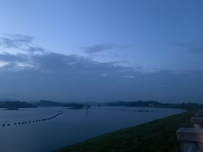 まだまだ朝早いです