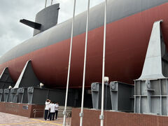 海上自衛隊呉史料館 (てつのくじら館)隣の大和ミュージアムは現在休館中(:_;)
入口からインパクトがすごい！大型潜水艦あきしおの艦内が見学できる！

 