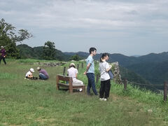 着いたときは10人ちょっとの小学生たちや先生が