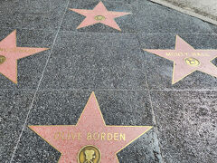 ハリウッドと言えばと言う感じで記念撮影