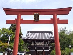 久しぶりの京都！
まずはここ！
はいっ！どーーーん！

『梅宮大社』